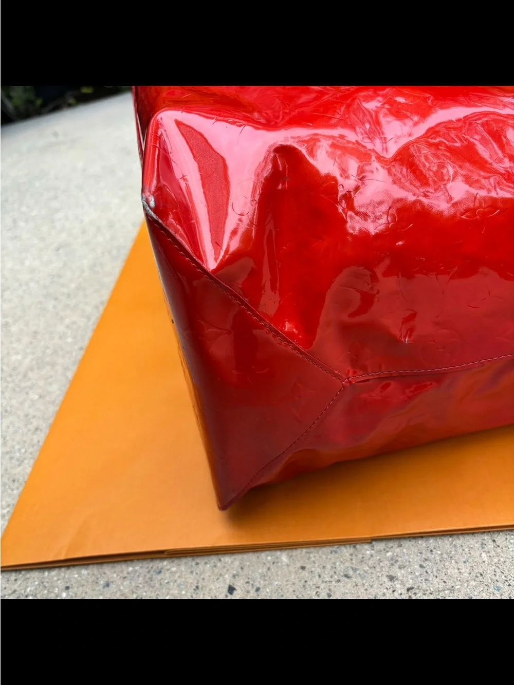 LOUIS VUITTON RED MONOGRAM VERNIS READE GM Tote Oversized Patent Leather